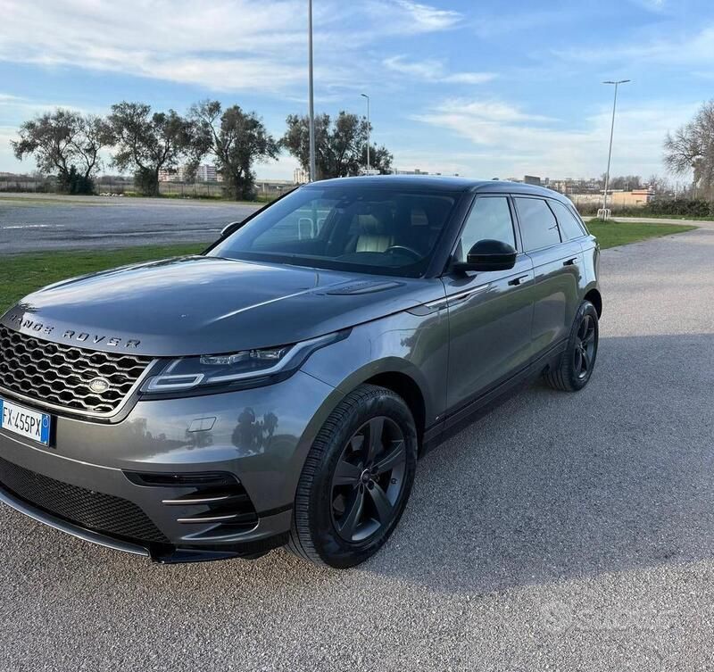 Usata Land Rover Range Rover Velar SE Dynamic 241 CV (177 kW) 2019 Grigio SUV