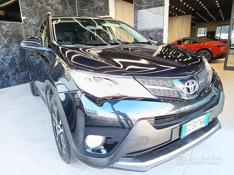 Occasion Toyota RAV4 Lounge 124 ch (91 kW) 2015 Noir SUV