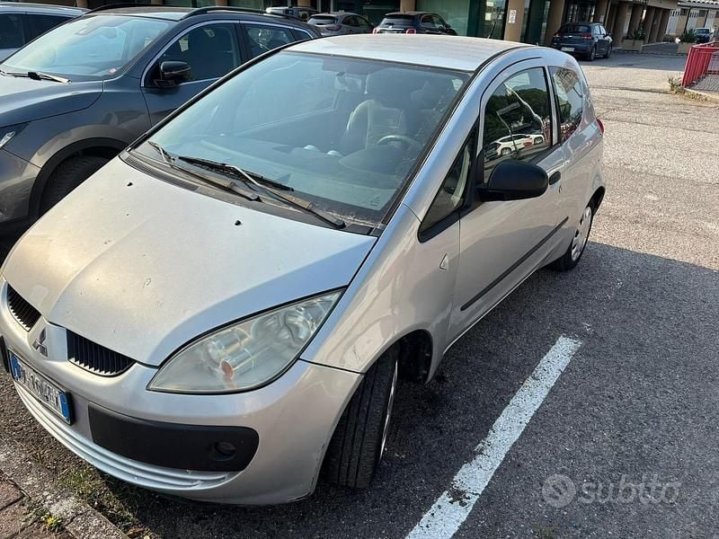 Usata Mitsubishi Colt 75 CV (55 kW) 2007 Grigio Utilitaria