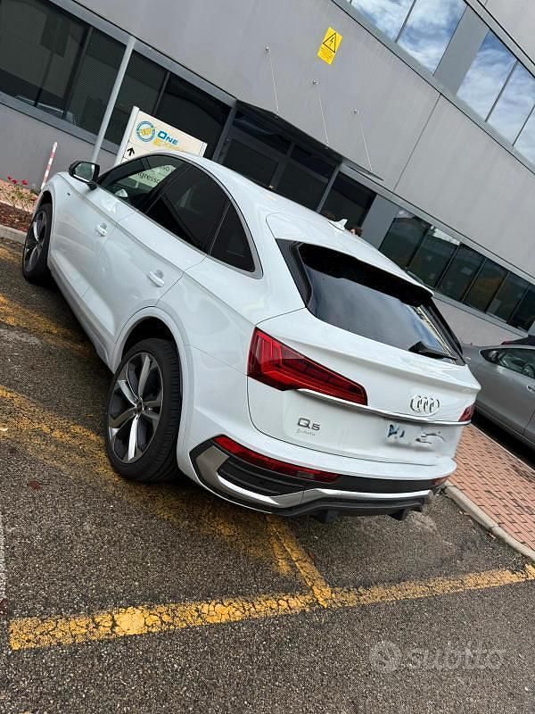 Usata Audi Q5 Sportback S-line plus 204 CV (150 kW) 2022 Bianco SUV