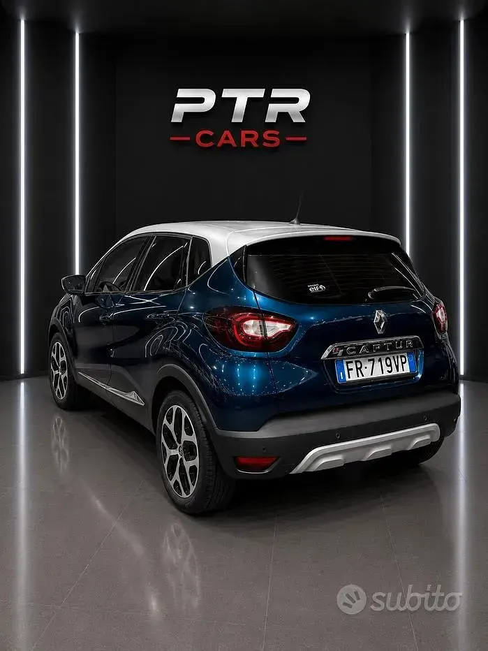 Usata Renault Captur 110 CV (80 kW) 2018 Bluazzurro SUV