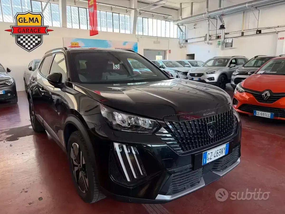 Usata Peugeot 2008 Allure 136 CV (100 kW) 2025 Nero SUV