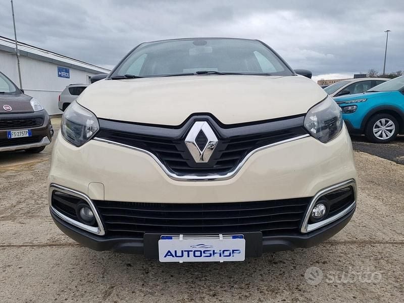 Occasion Renault Captur 90 ch (66 kW) 2014 Blanc SUV