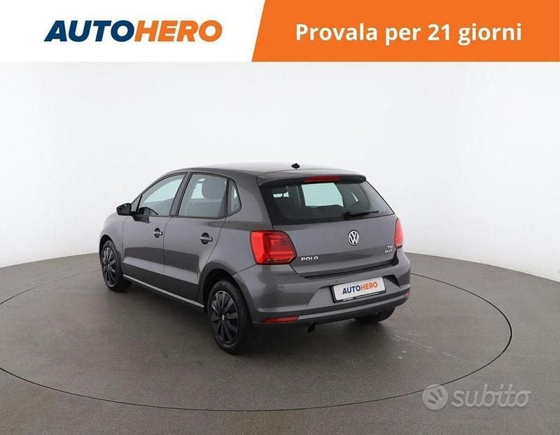 Usata VW Polo Comfortline 90 CV (66 kW) 2017 Grigio Berlina