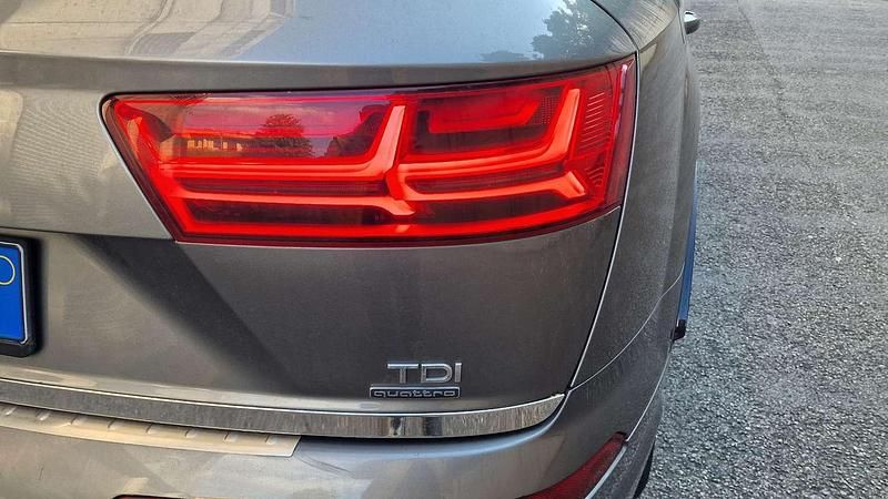 Usata Audi Q7 Sport 272 CV (200 kW) 2017 SUV