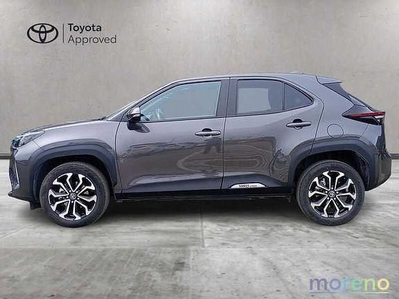 Usata Toyota Yaris Hybrid Trend 116 CV (85 kW) 2022 Grigio Pick-up