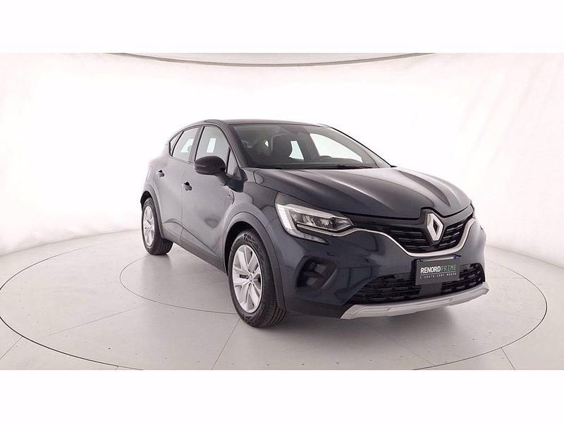 Usata Renault Captur Zen 143 CV (105 kW) 2022 Blue marine SUV