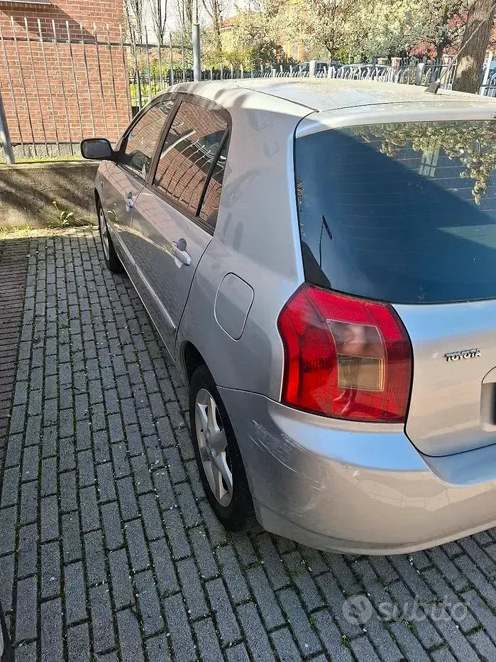 Usata Toyota Corolla 116 CV (85 kW) 2004 Berlina