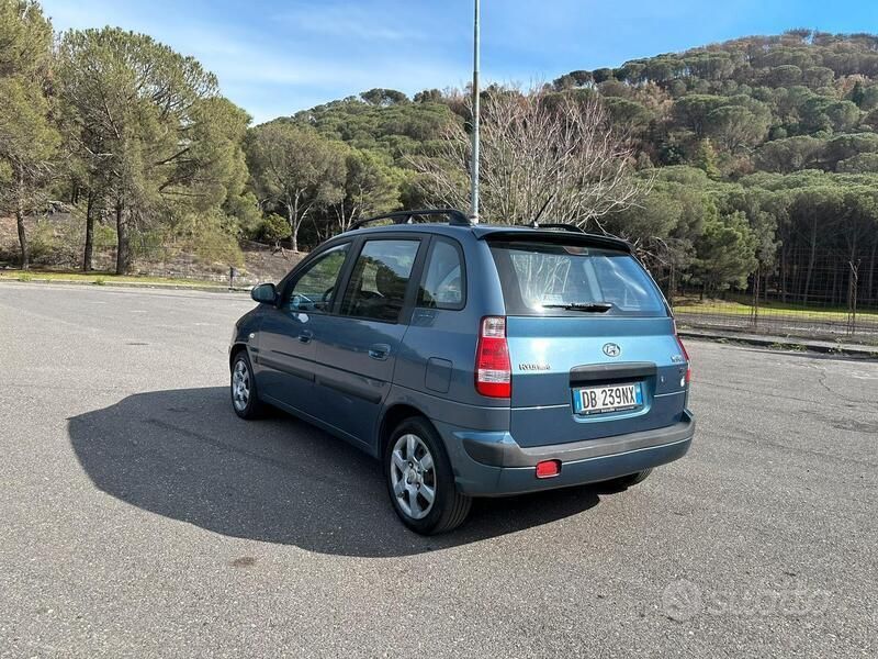 Usata Hyundai Matrix Style 110 CV (80 kW) 2006 Blu/azzurro Monovolume