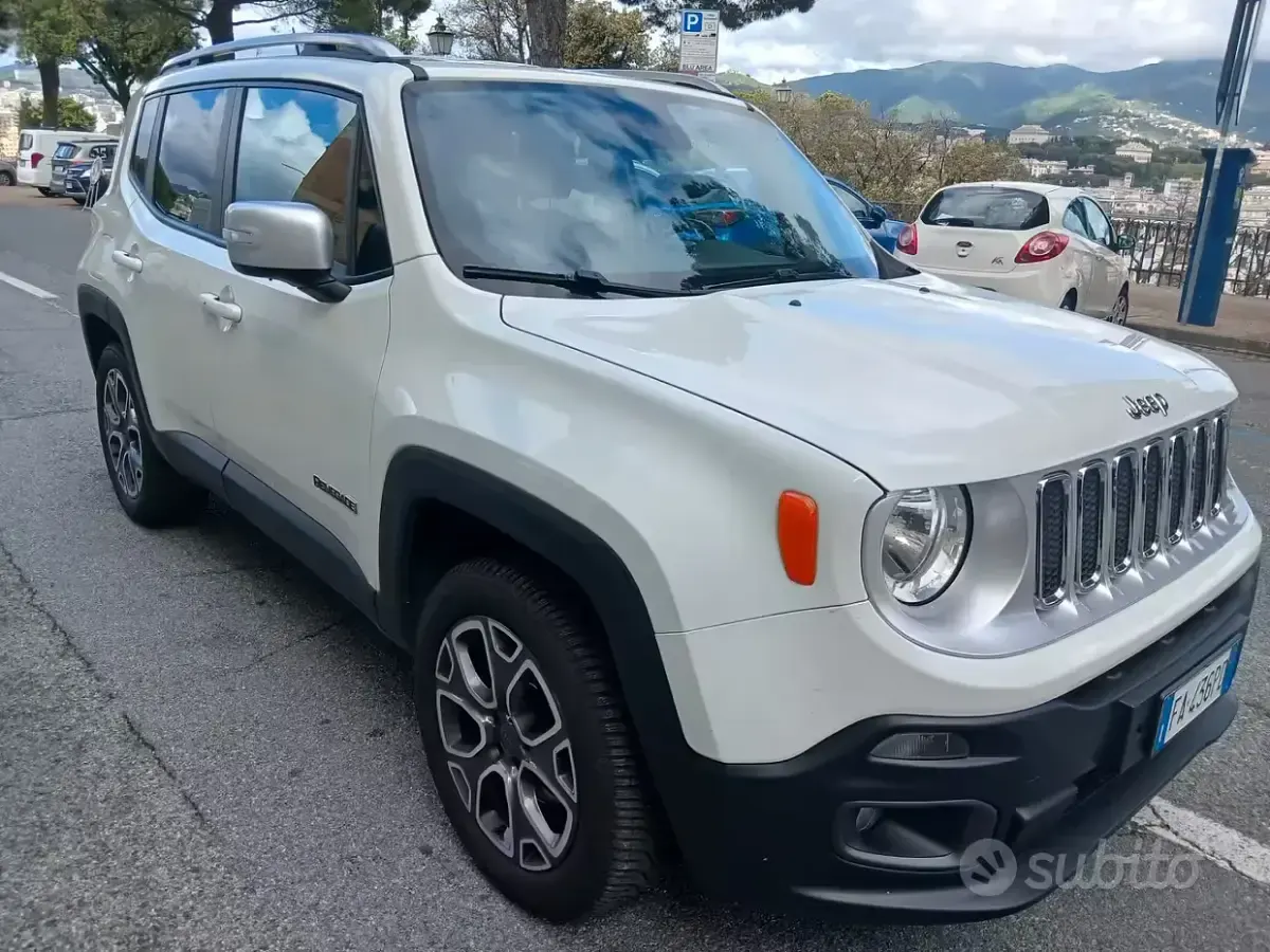 Usata Jeep Renegade Limited 140 CV (102 kW) 2015 Bianco SUV