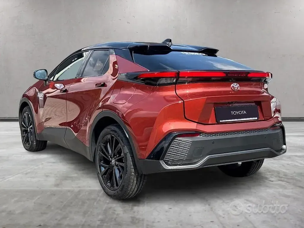 Usata Toyota C-HR Sport 222 CV (163 kW) 2025 Giallo SUV