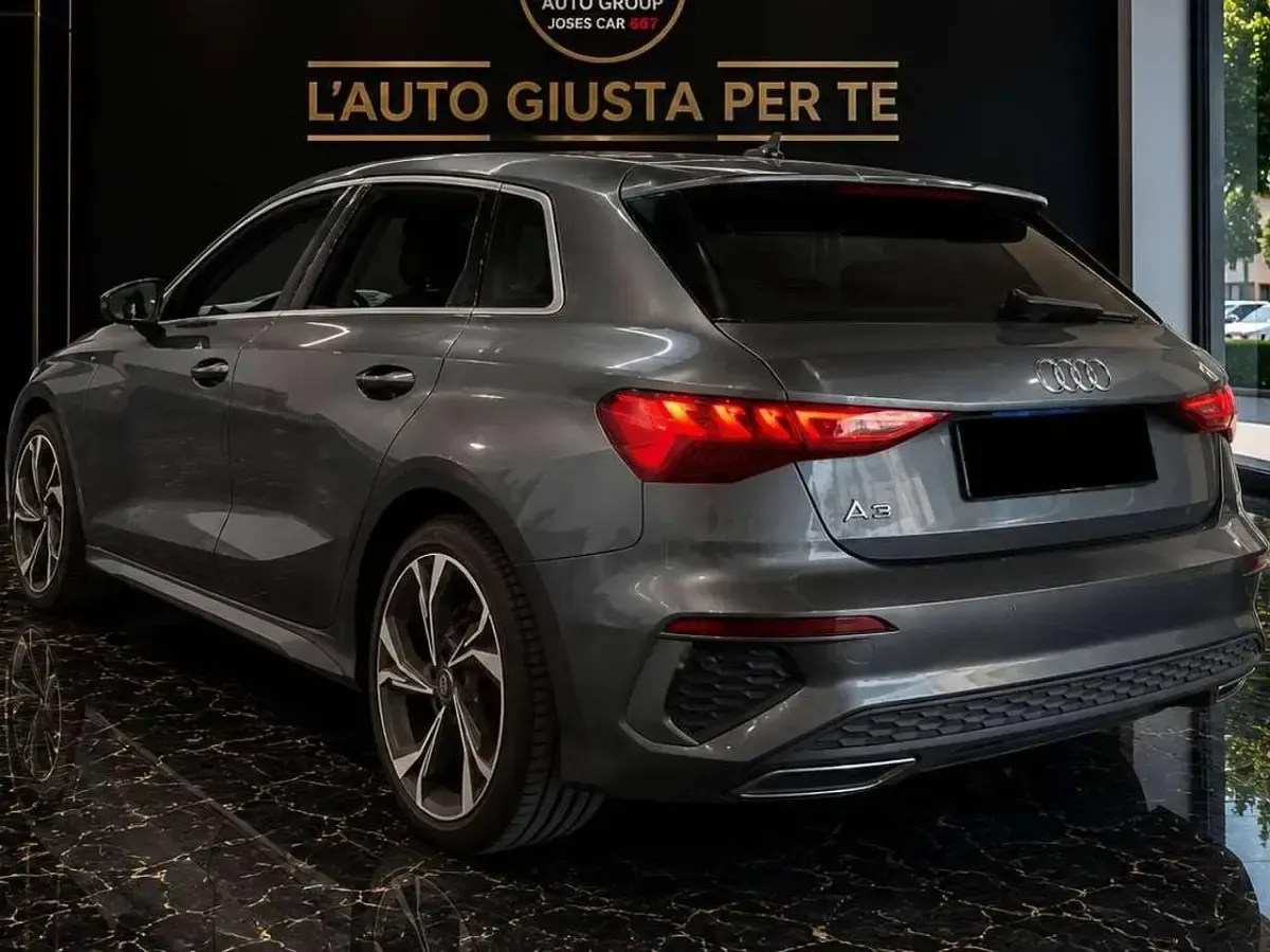 Usata Audi A3 Sport 116 CV (85 kW) 2023 Argento Berlina