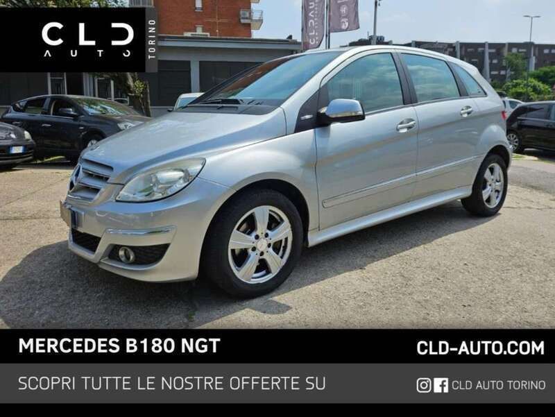 Grigio Usata 2010 Mercedes B180 Monovolume | 3900 € (Buon prezzo) - Immagine 1/4