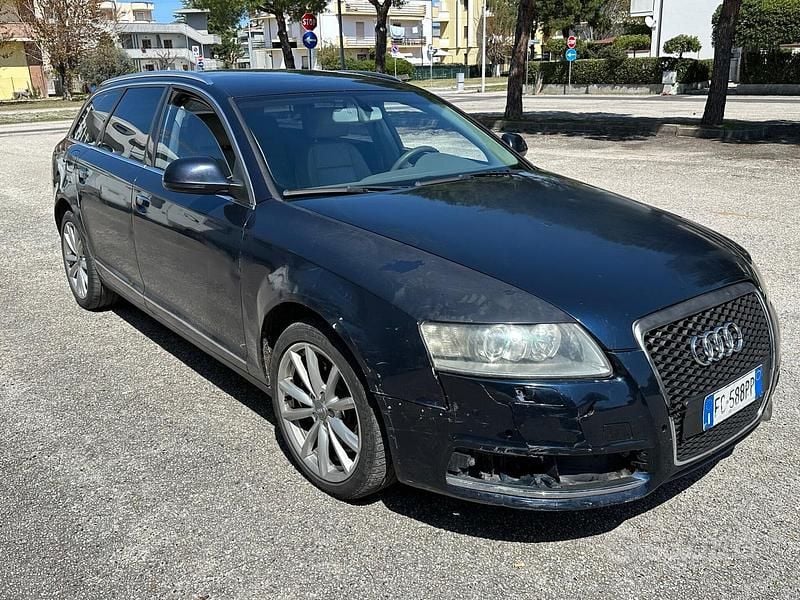 Usata Audi A6 240 CV (176 kW) 2009 Blu Station wagon