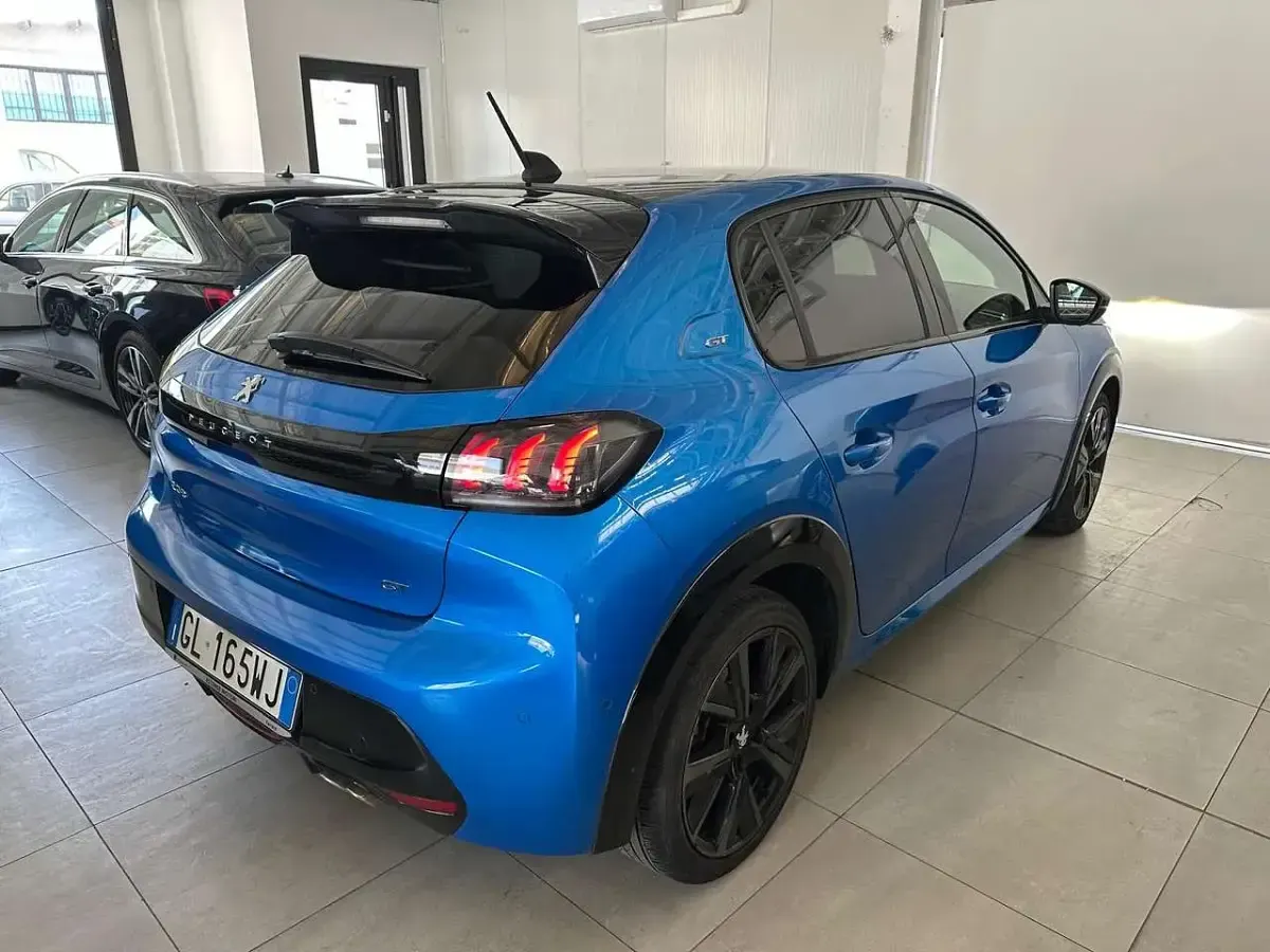 Begagnad Peugeot 208 GT 131 HK (96 kW) 2023 Blå Halvkombi