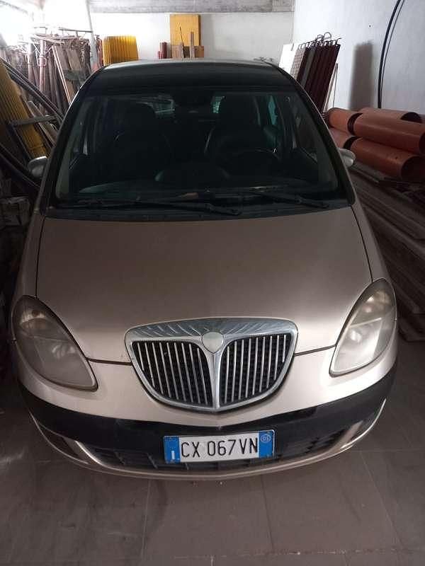 Usata Lancia Musa 69 CV (50 kW) 2004 Monovolume