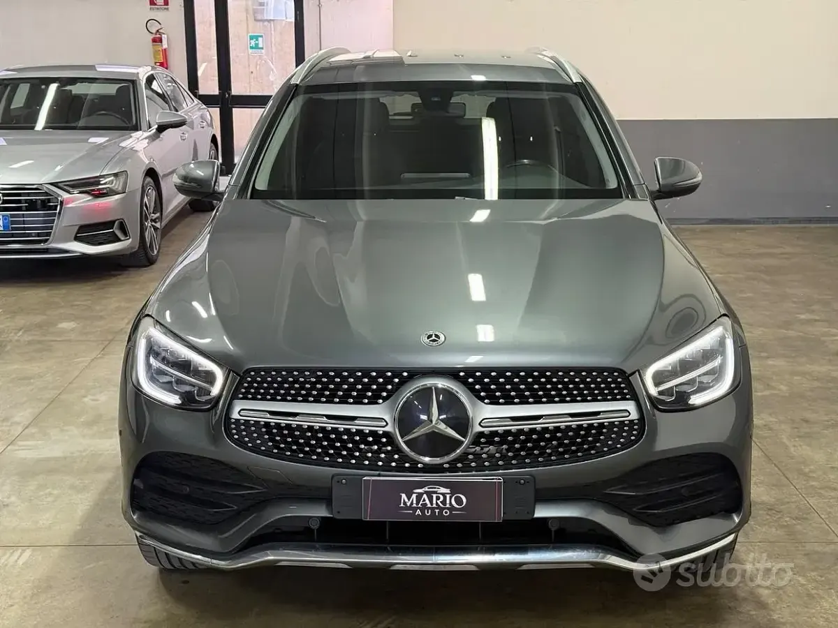 Usata Mercedes GLC220 Premium Plus 194 CV (142 kW) 2021 Grigio SUV