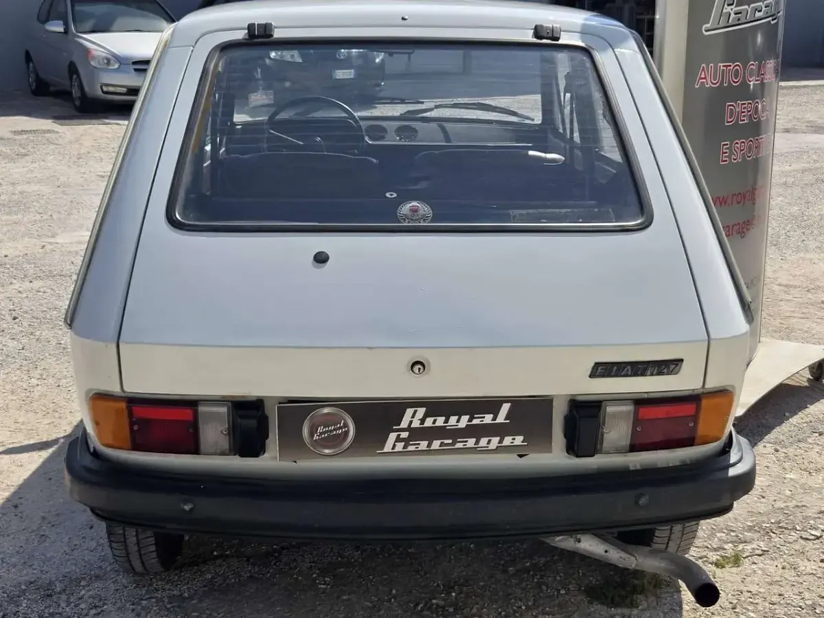 Usata Fiat 127 45 CV (33 kW) 1981 Corfu Berlina