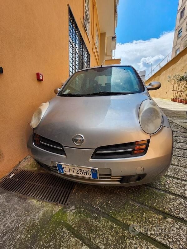 Usata Nissan Micra 60 CV (44 kW) 2003 Grigio Utilitaria