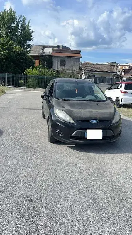 Usata Ford Fiesta 75 CV (55 kW) 2009 Berlina