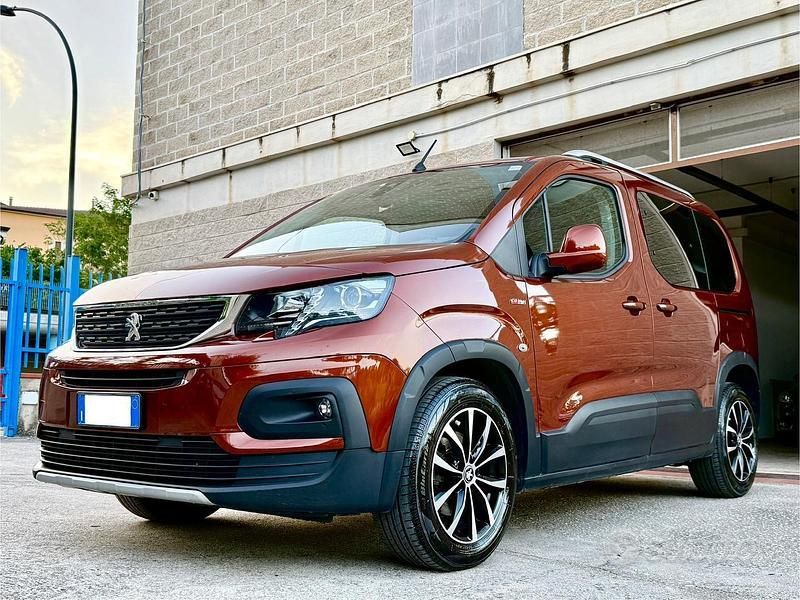 Usata Peugeot Rifter GT-line 131 CV (96 kW) 2021 Monovolume