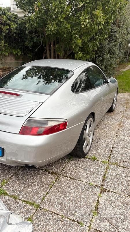 Usata Porsche 911 Carrera 2002 Grigio
