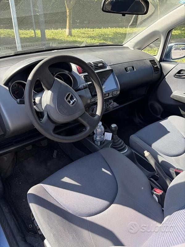 Usata Honda Jazz 78 CV (57 kW) 2004 Utilitaria