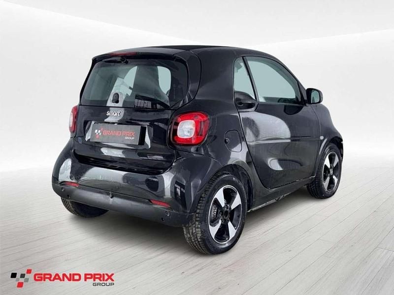 Usata Smart ForTwo Coupé Passion 41 kW (56 CV) 2020 Nero Utilitaria