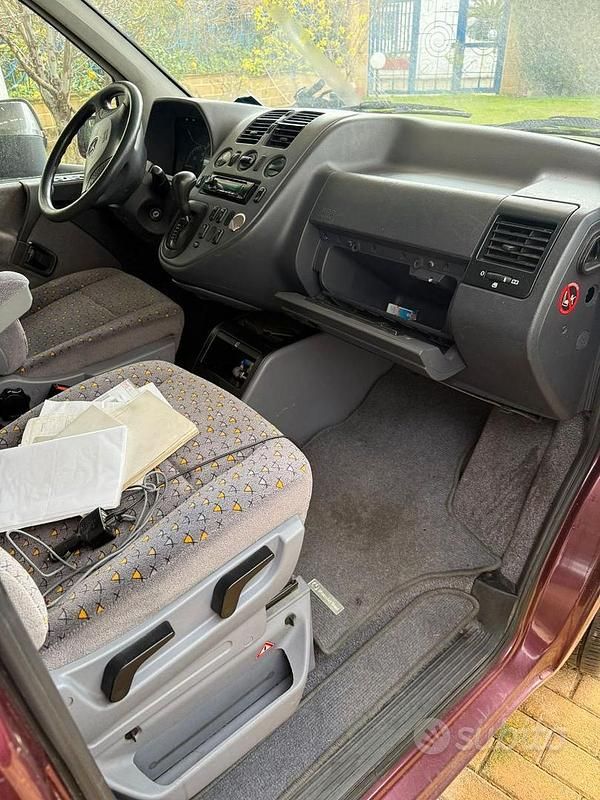 Usata Mercedes V220 122 CV (89 kW) 1999 Monovolume