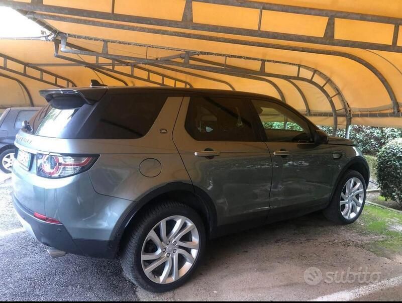 Usata Land Rover Discovery Sport HSE Luxury 241 CV (177 kW) 2016 Argento SUV