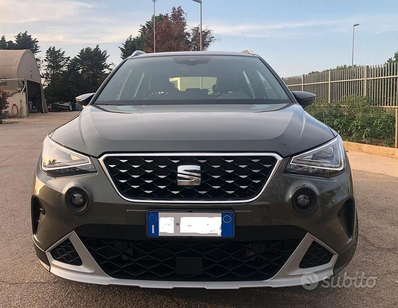Gebraucht Seat Arona Xperience 95 PS (69 kW) 2023 Grau SUV