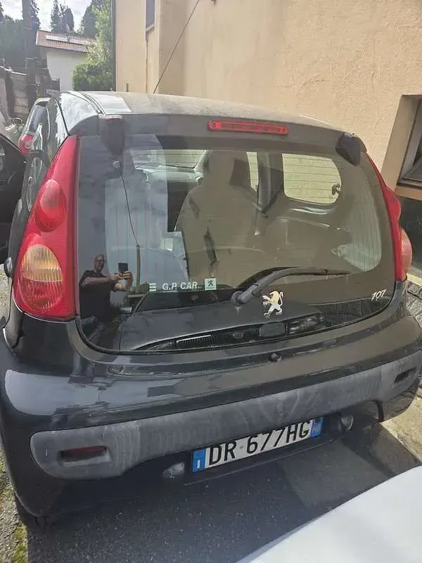 Usata Peugeot 107 68 CV (50 kW) 2008 Utilitaria