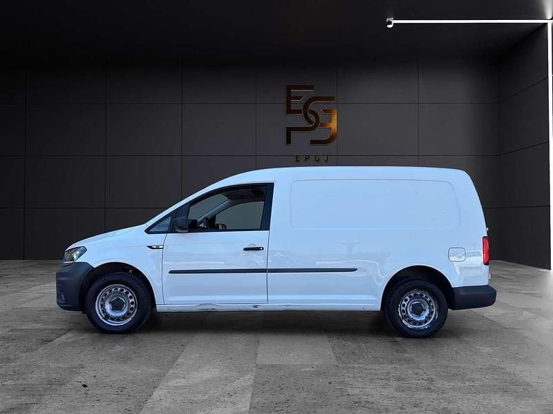 Usado VW Caddy Maxi 110 CV (80 kW) 2020 Blanco Monovolumen