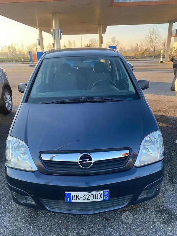 Blu Usata 2008 Opel Meriva Monovolume | 3500 € (Cara) - Immagine 1/4