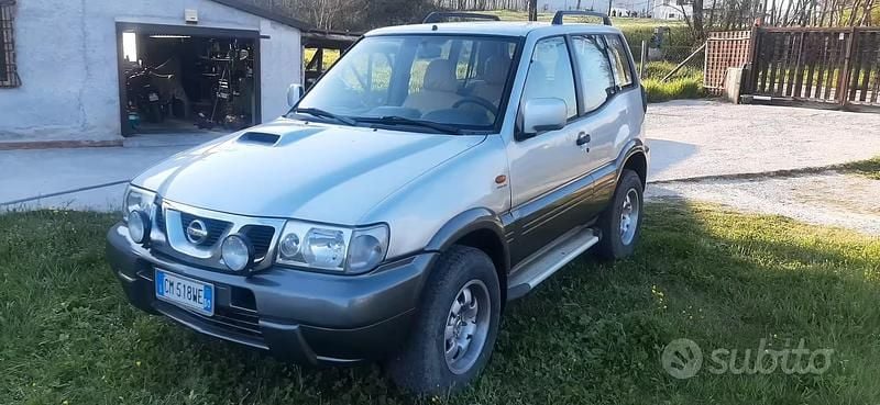 Usata Nissan Terrano 2004 Grigio SUV