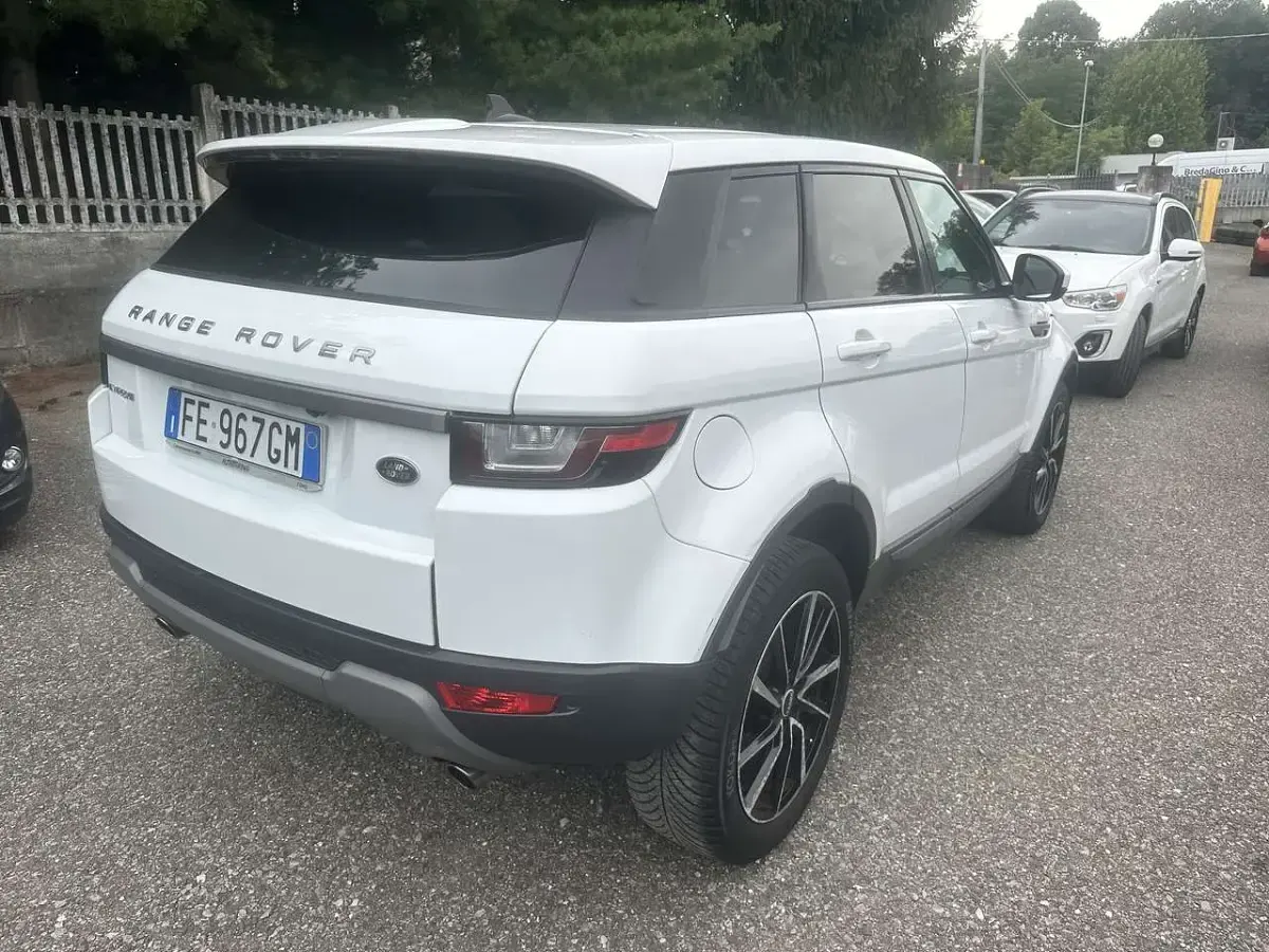 Usata Land Rover Range Rover evoque SE Dynamic 150 CV (110 kW) 2016 Bianco SUV