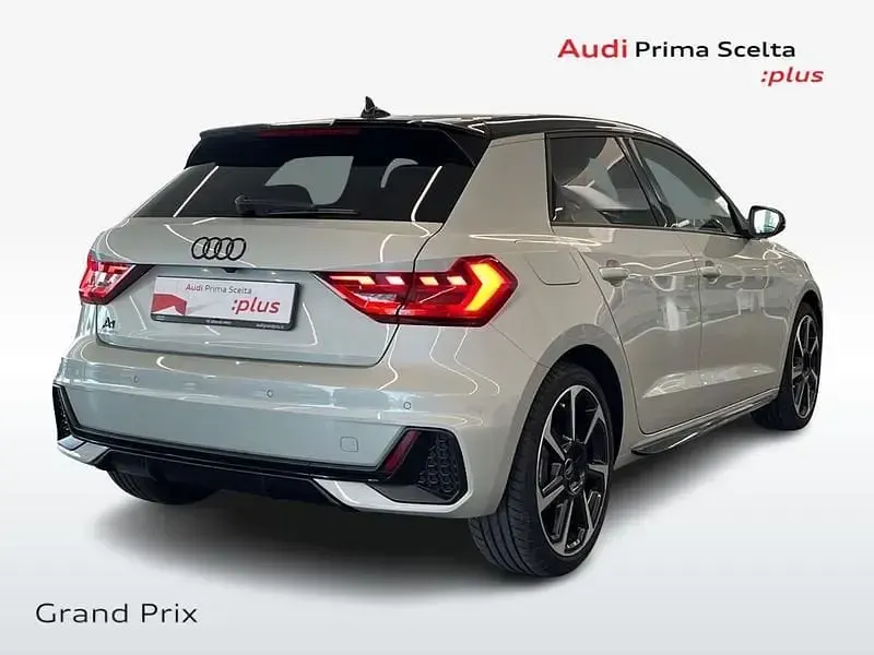 Nuova Audi A1 S-Line 116 CV (85 kW) 2026 Argento SUV