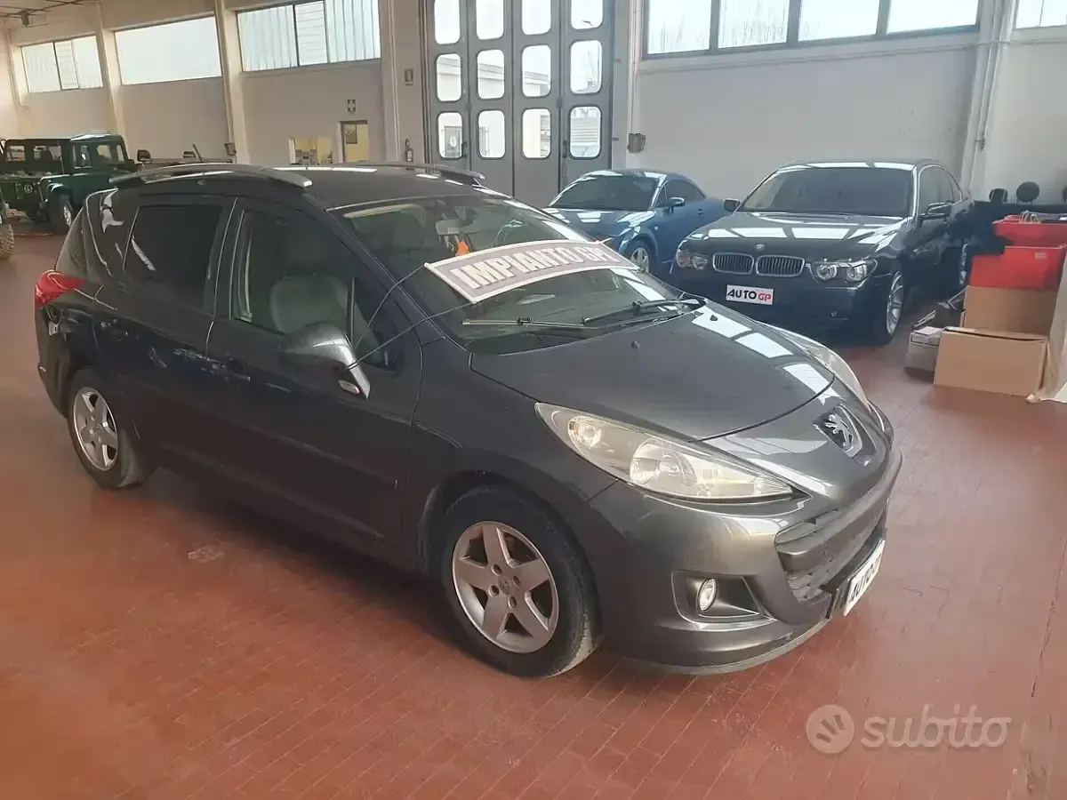 Usata Peugeot 207 73 CV (53 kW) 2010 Grigio Station wagon