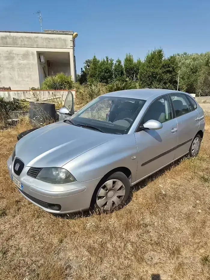 Usata Seat Ibiza 75 CV (55 kW) 2003 Giallo Utilitaria