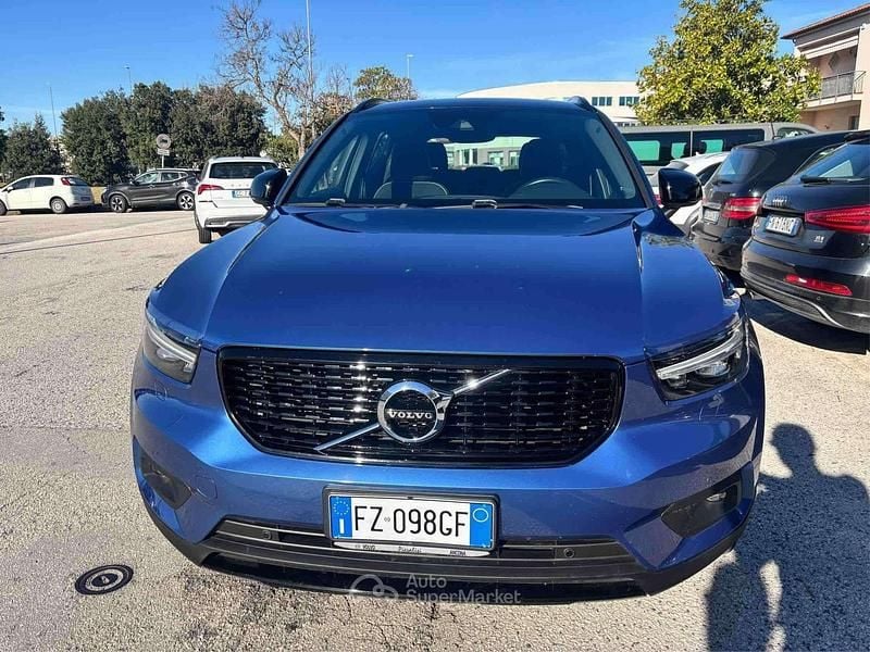 Usata Volvo XC40 R-Design 163 CV (119 kW) 2020 Blu/azzurro SUV