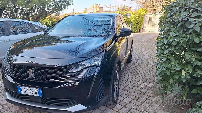 Usata Peugeot 3008 Allure 131 CV (96 kW) 2022 Nero SUV