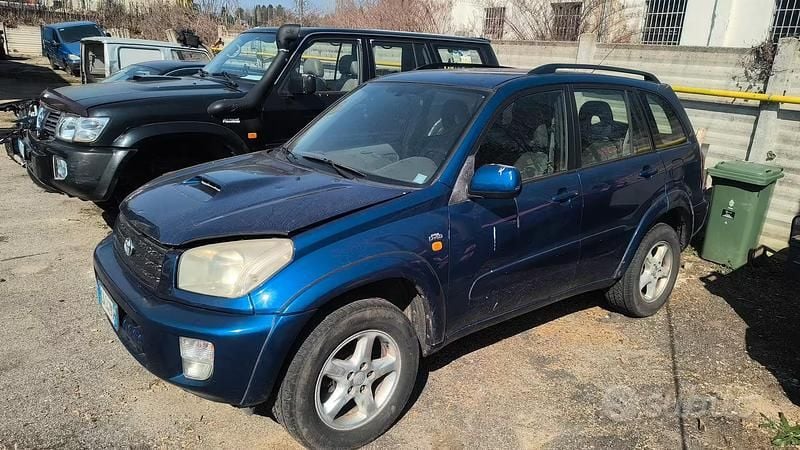 Usata Toyota RAV4 2004 SUV