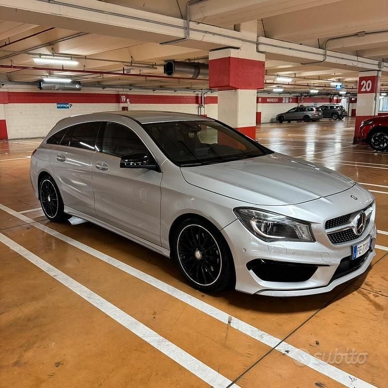 Usata Mercedes CLA220 Shooting Brake 177 CV (130 kW) 2016 Grigio Station wagon