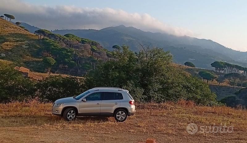 Usata VW Tiguan 180 CV (132 kW) 2010 Grigio SUV