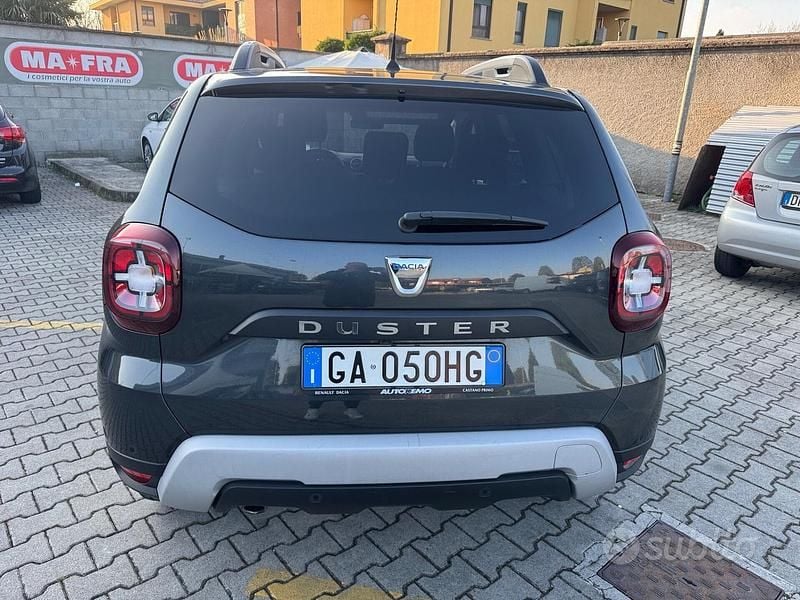 Usata Dacia Duster Anniversary 100 CV (73 kW) 2020 Grigio SUV