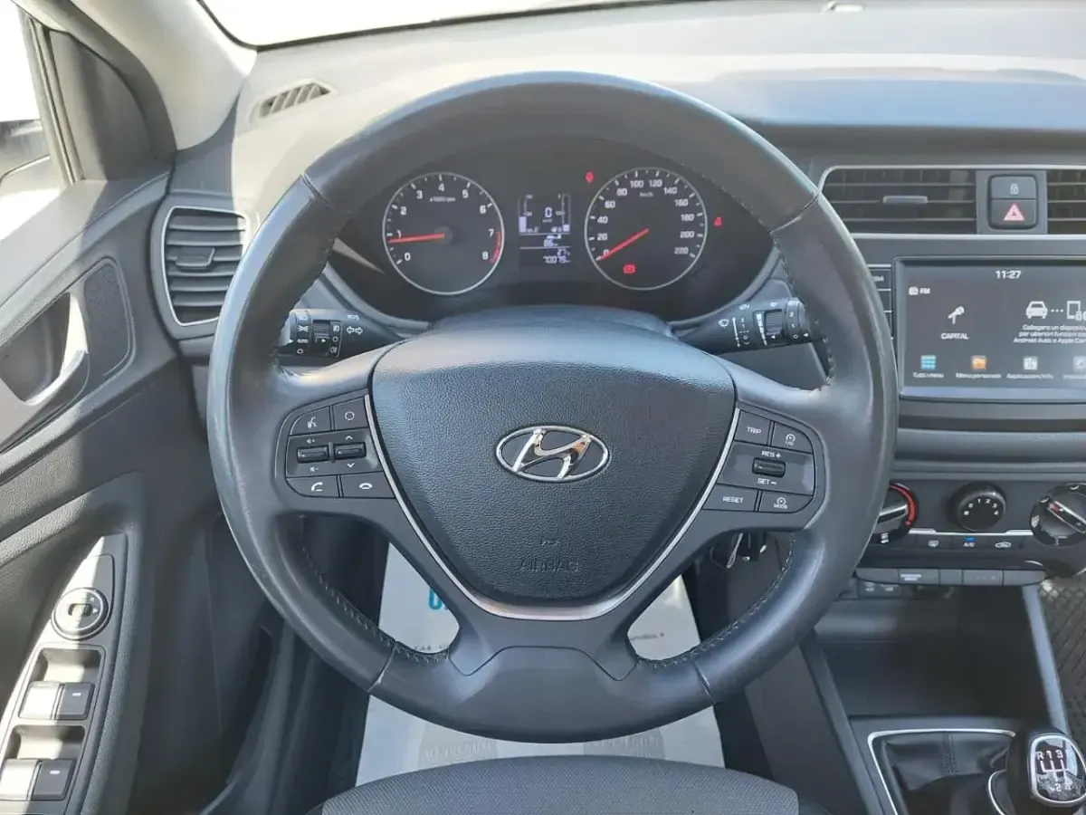 Usata Hyundai i20 Edition 100 CV (73 kW) 2018 Bianco Utilitaria