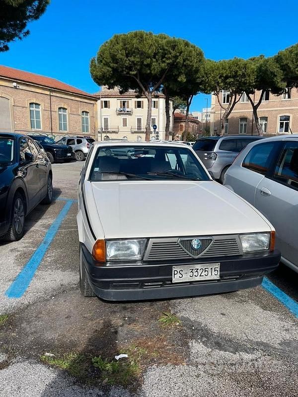 Usata Alfa Romeo 75 1987 Bianco Berlina