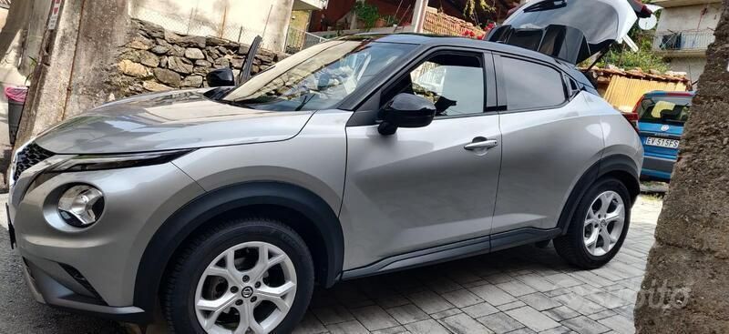 Usata Nissan Juke N-Connecta 114 CV (83 kW) 2022 Grigio SUV