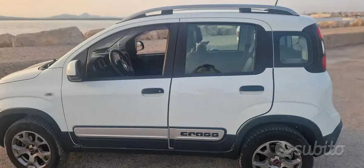 Usata Fiat Panda Cross Cross 85 CV (62 kW) 2022 Bianco Utilitaria