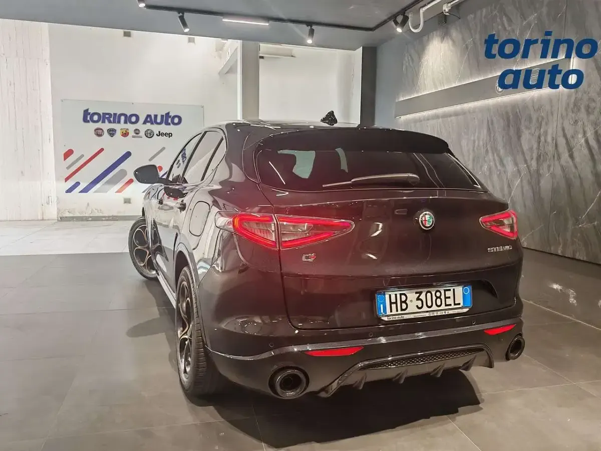 Nuova Alfa Romeo Stelvio 210 CV (154 kW) 2025 Nero SUV